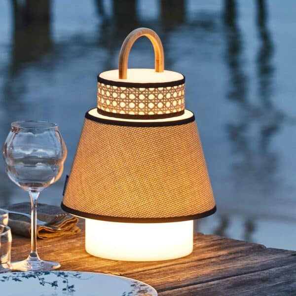 MARKET SET Singapour LED-Terrassenlampe USB honey